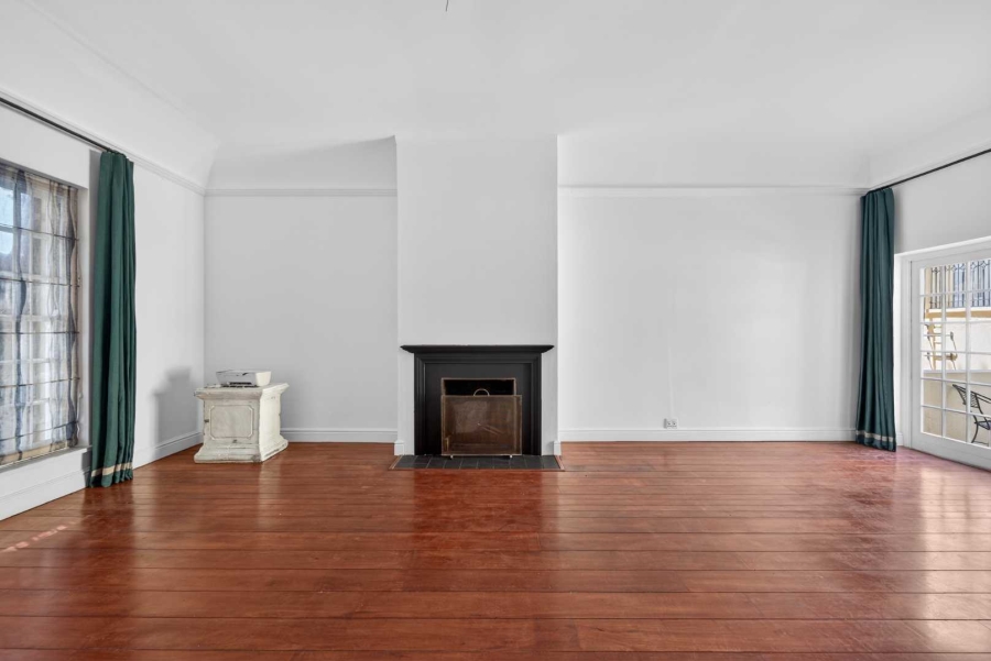 2 Bedroom Property for Sale in Green Point Western Cape